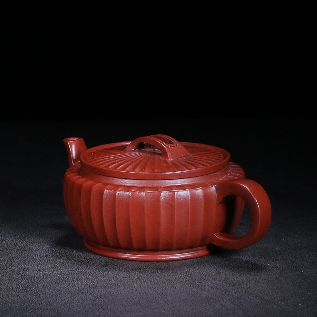 Chinese Yixing Zisha Clay Handmade Exquisite Teapot（汉瓦 底款：周桂珍）