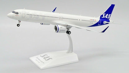 1:200 23CM JC Wings SAS AIRBUS A321neo Passenger Airplane Diecast Aircraft Model