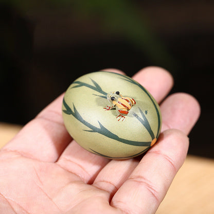 Water Spray Tea Pet Frog On Watermelon Statue Mini Tea Play Home Decoration Fun