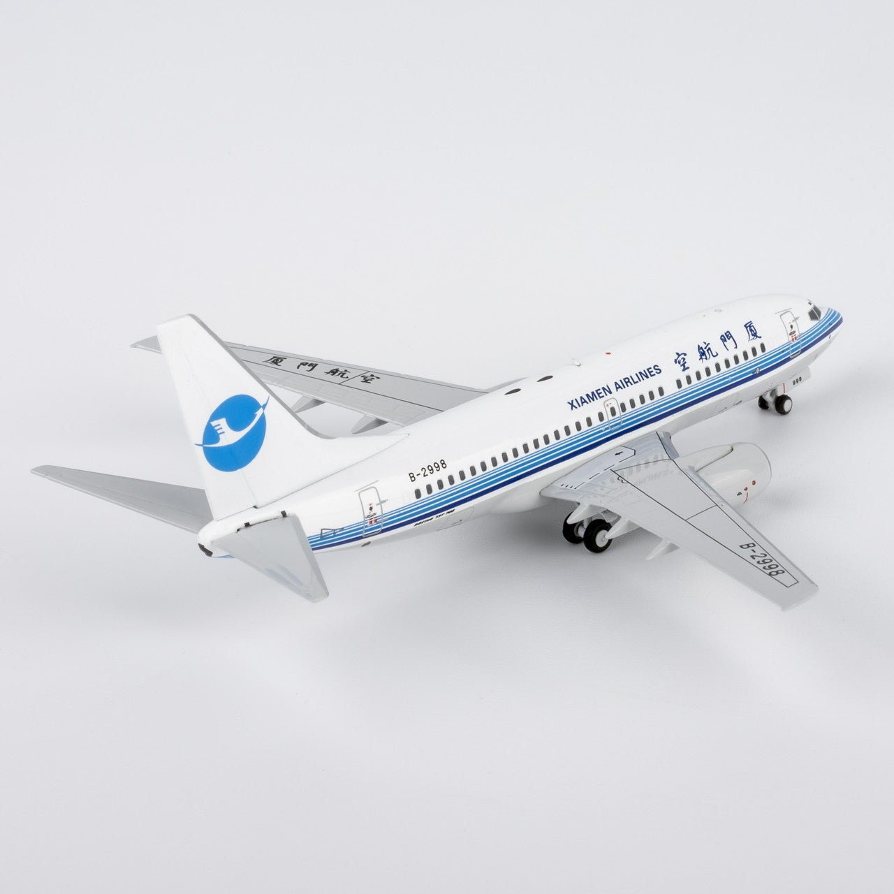 1:400 NGmodels XiamenAir Boeing 737-700 Passenger Airplane Diecast Plane Model