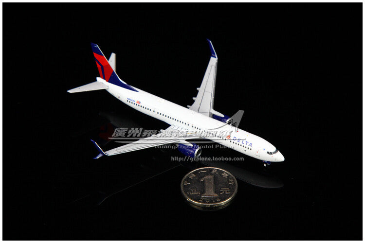 1:400 GeminiJets DELTA BOEING B737-900ER Airplane Diecast Plane Aircraft Model