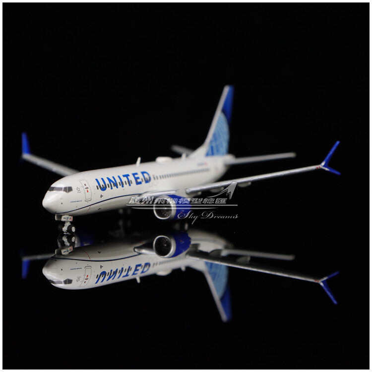 1:400 GeminiJets UNITED BOEING 737 MAX 8 Passenger Plane Diecast Aircraft Model