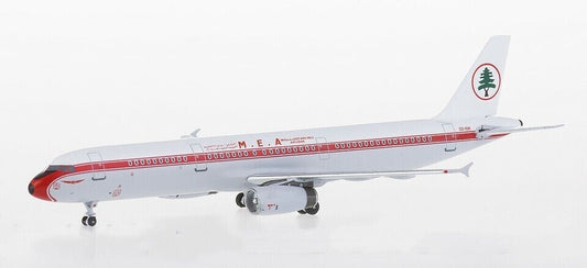 1:400 AeroClassics Middle East Airline AIRBUS A321 Passenger Plane Diecast Model