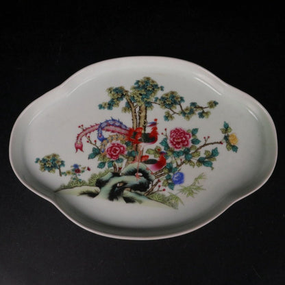 Old Chinese porcelainted phoenix jar pots, tea trays -