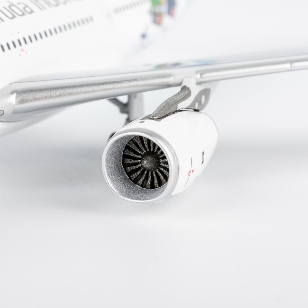 1:400 NGmodels Garuda Indonesia Airbus A330-300 Passenger Diecast Airplane Model