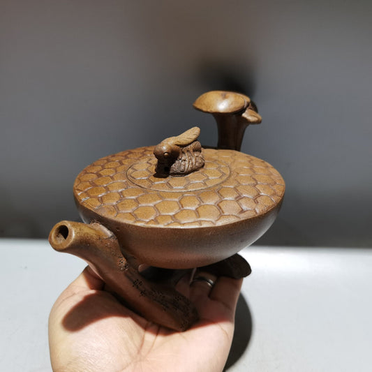 Chinese Yixing Zisha Clay Handmade Bee fun shape Exquisite Teapot 品名：蜂趣壶 底款：邵大亨