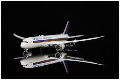 1:400 JC Wings SINGAPORE AIRLINES BOEING 787-10 Airplane Flap Down Diecast Model