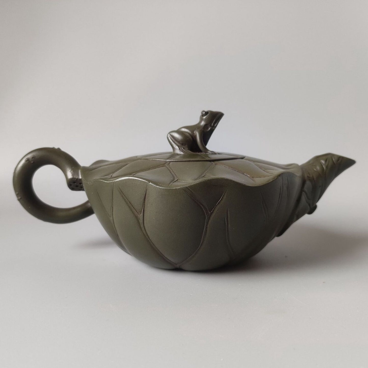 Chinese Yixing Purple Clay Teapot Tea Set Pot Zisha Ceramic Cute Decor Figurine