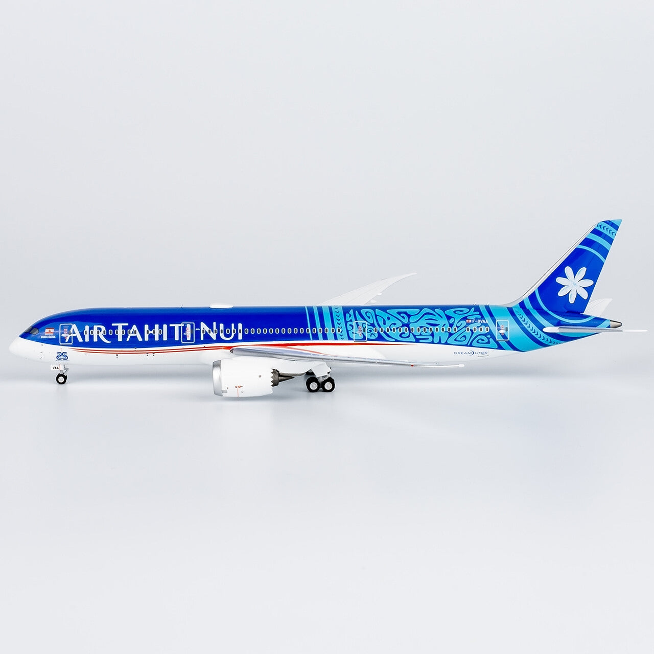 1:400 NGmodels Air Tahiti Nui B787-9 Dreamliner Passenger Airplane Diecast Model