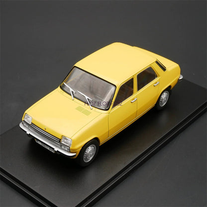 for IXO for Renault for Siete 1974 1:24 Truck Pre-built Model