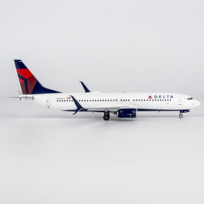 1:200 NGmodels Delta Air Lines B737-800 Passenger Airplane Diecast Plane Model
