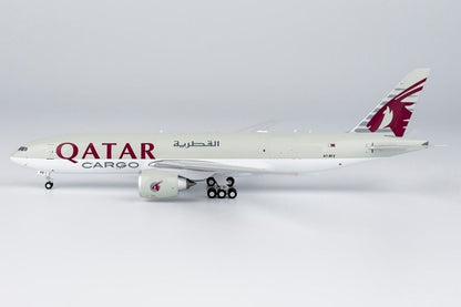 1:400 NG Model QATAR CARGO BOEING 777-200F Aircraft Diecast Plane Airplane Model