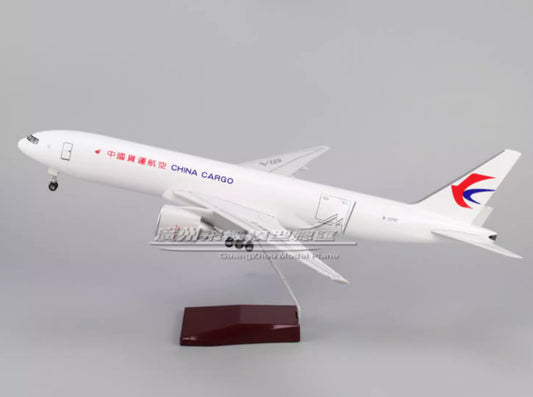 47CM 1:157 CHINA CARGO BOEING 777F Airplane Landing Gears Resin Aircraft Model