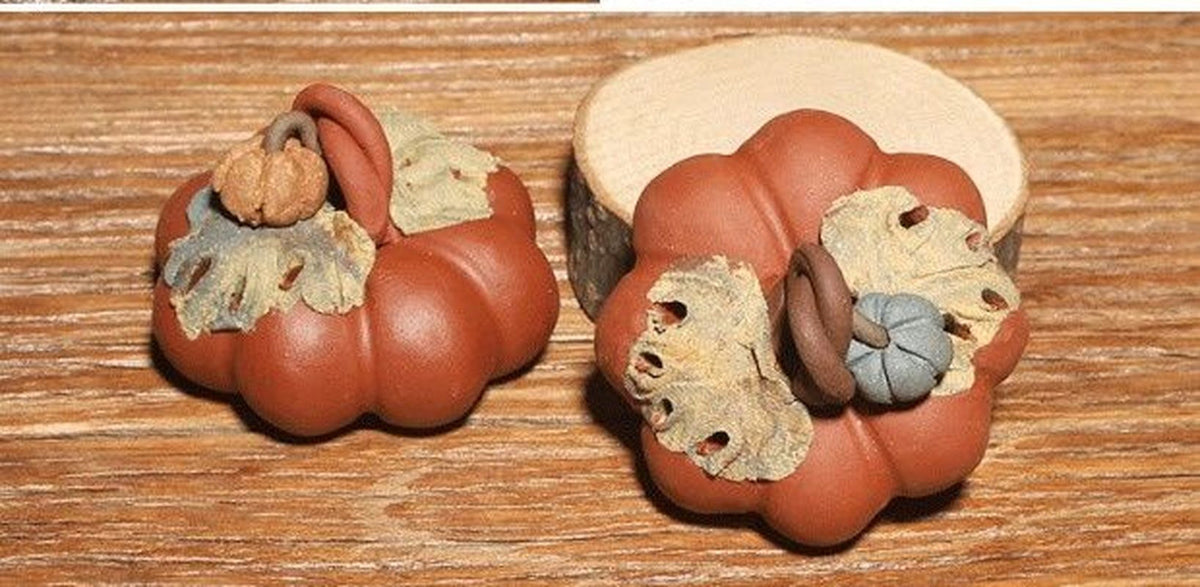 2.1"Chinese Yixing Zisha Pottery Qing Shui Clay Short Pumpkin Tea Pet Statue