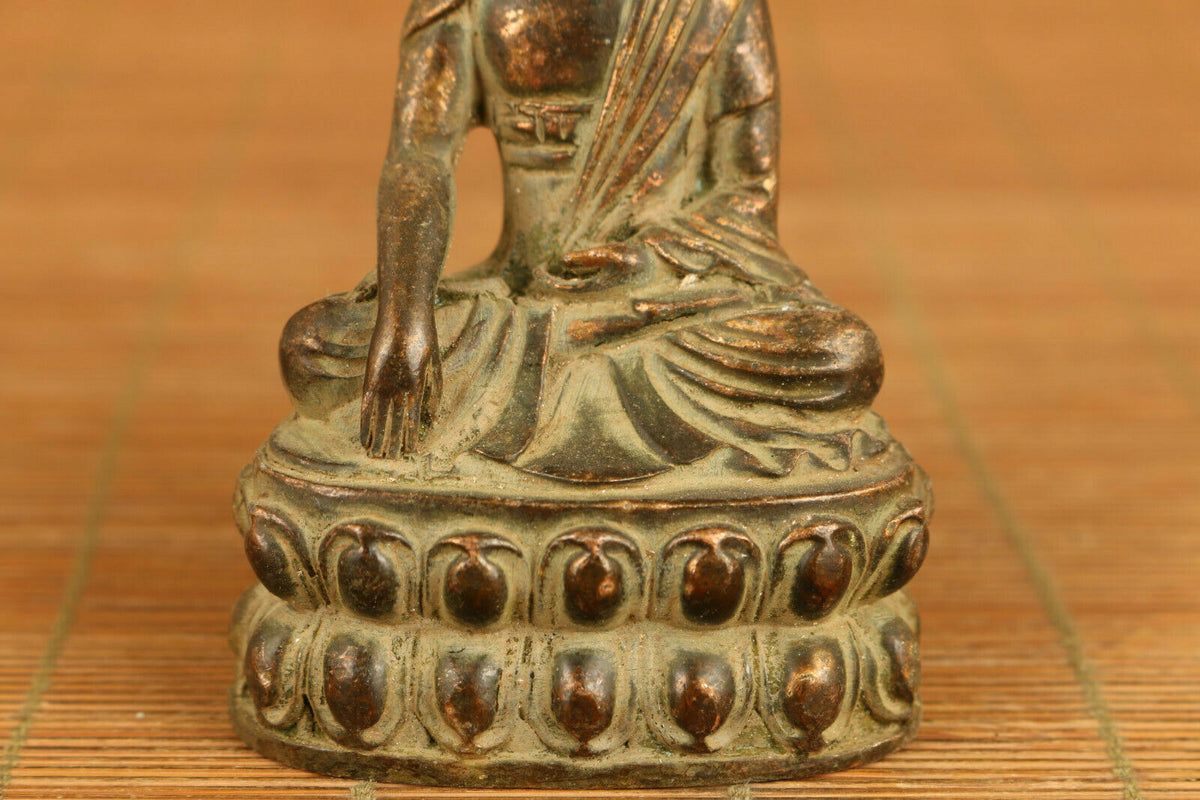 chinese old bronze hand carved buddha Sakyamuni statue figure