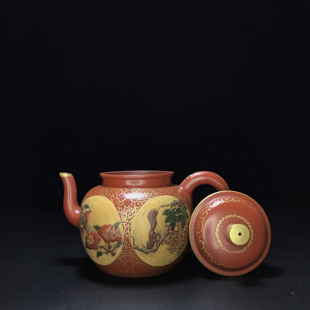 Chinese Yixing Zisha Clay Handmade Exquisite Teapot （春华秋实 底款：康熙御制）