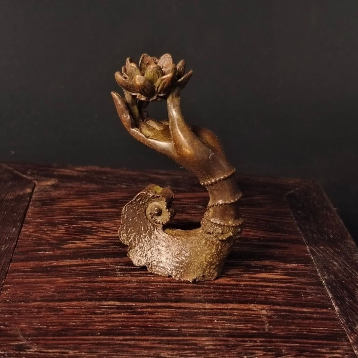 Rare copper fortune kwan-yin guan yin figure Statue table decoration tea pet