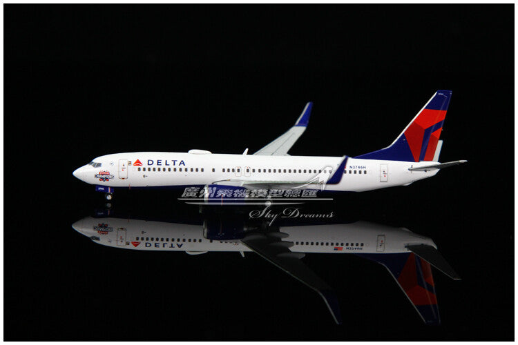 1:400 GeminiJets DELTA BOEING 737-800 Passenger Plane Diecast  Aircraft Model