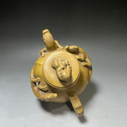 Chinese Yixing Zisha Clay Handmade Exquisite Teapot （福寿壶 底款：邵正来）