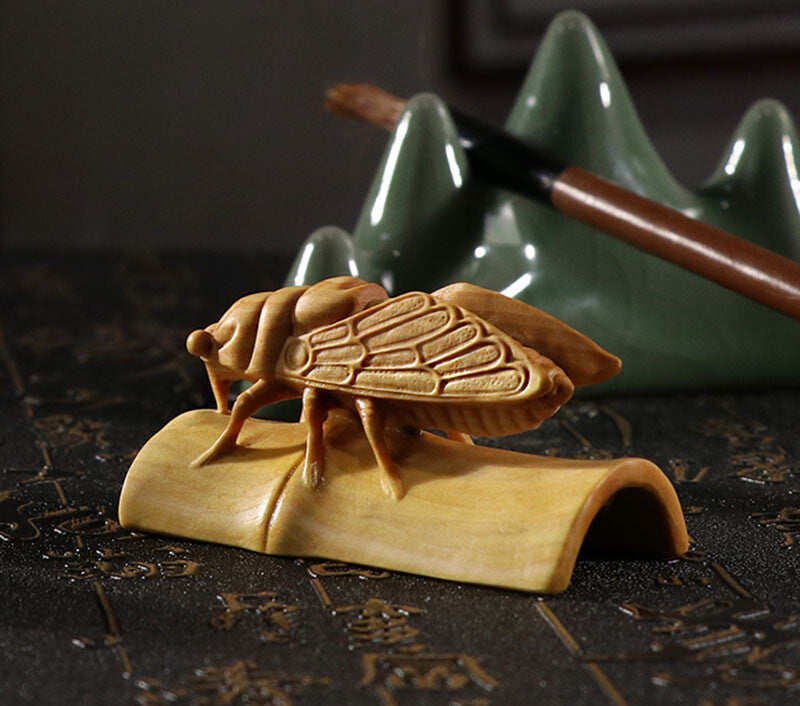 6.8 X 3.3 X 3.3 CM Boxwood Carving Netsuke - Cicada & Insects