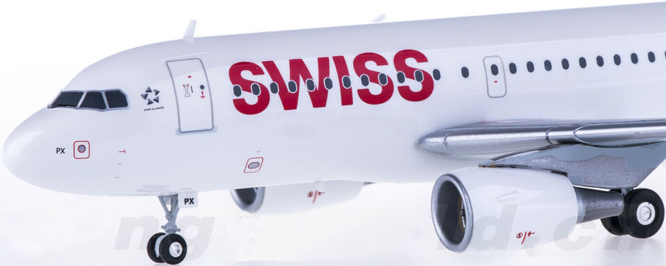 1:200 Herpa Swiss AIRBUS A319 Passenger Airplane ABS Plastic Aircraft Model