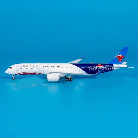 1:400 JC Wings China Southern A350-900XWB Airplane Diecast Aircraft Model