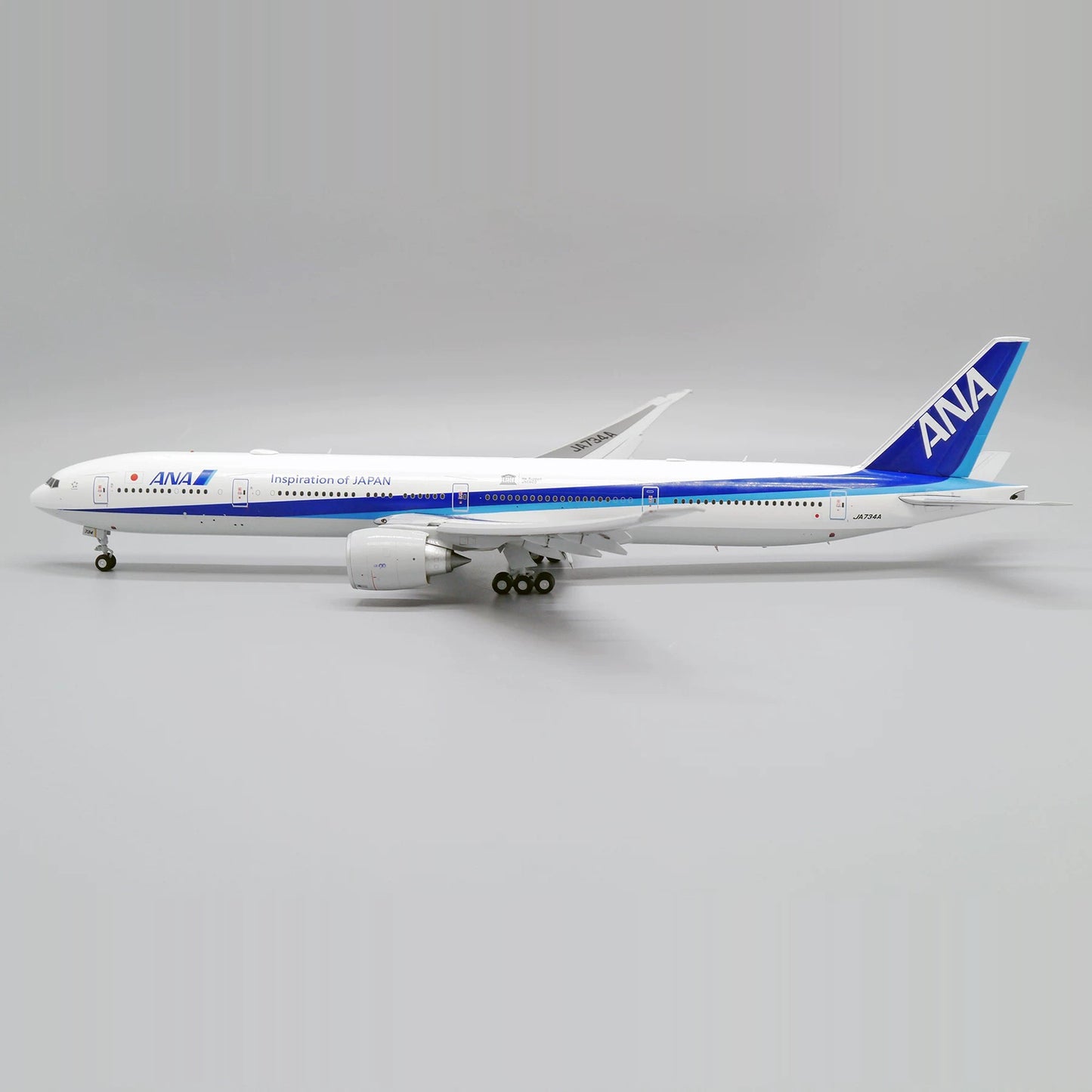 37CM 1:200 JC Wings ANA Boeing 777-300ER Passenger Airplane Diecast Model