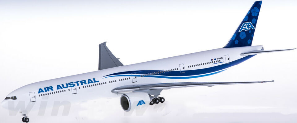1:200 37CM Hogan AIR AUSTRAL BOEING 777-300ER Passenger Plane ABS Plastic Model