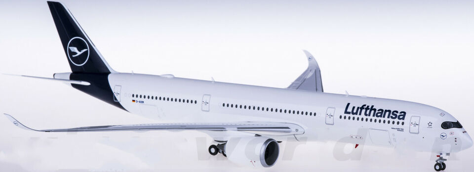 1:200 34CM Herpa Lufthansa AIRBUS A350-900 Passenger Airplane ABS Plastic Model