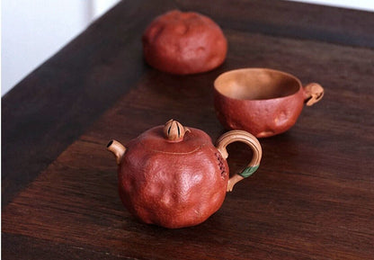 3 Piece Set of Handmade Purple Sand Tea Pots in Yixing, China, Du Ankle Pomegranate Gongfu Cup-