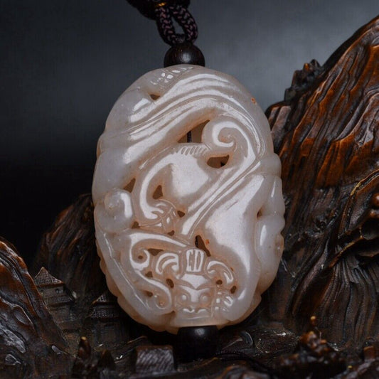 Chinese Antique Natural Hetian Jade Carving Dragon Statue Good Luck Gift Pendant