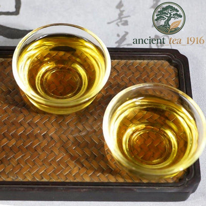 7pc*100g Yunnan Large Leaf Species Shoumei (a Type of White Tea) White Tea Cake