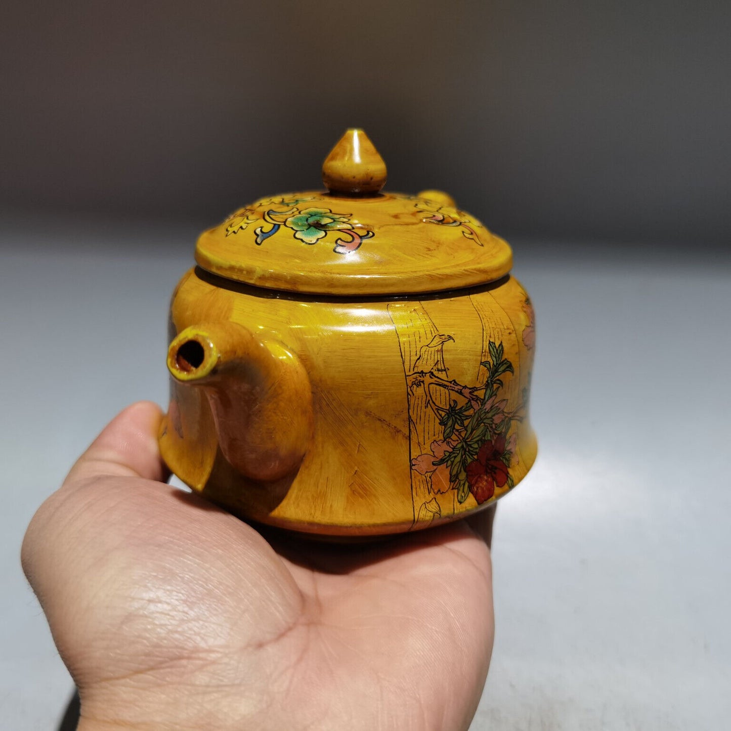 Chinese Yixing Zisha Clay Handmade Exquisite Teapot（珐琅彩壶 底款：顾景舟）