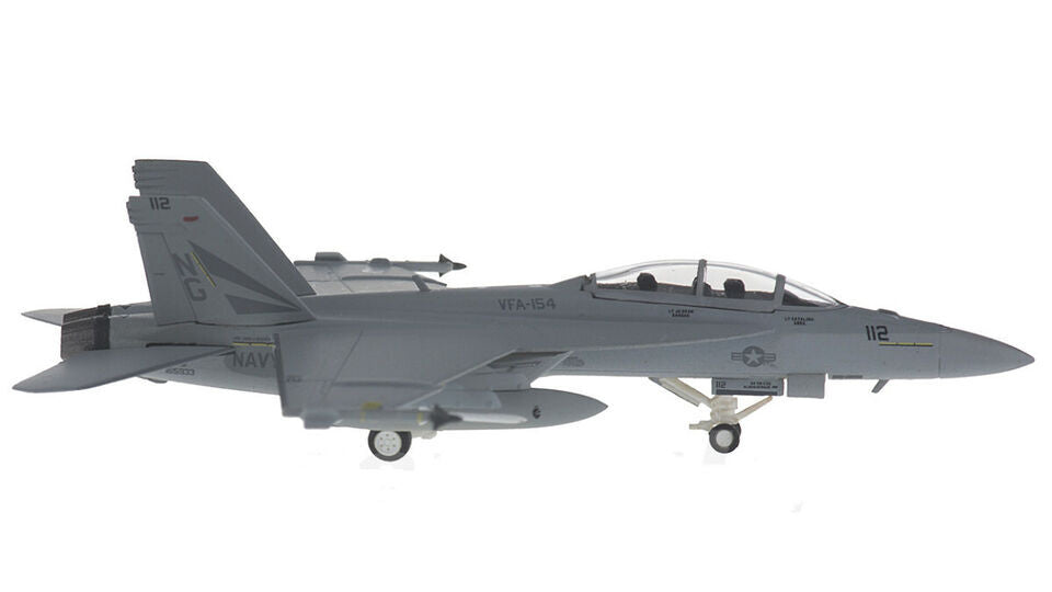 1:200 Hogan US Navy McDonnell Douglas F/A-18F VFA-154 Fighter Diecast Model