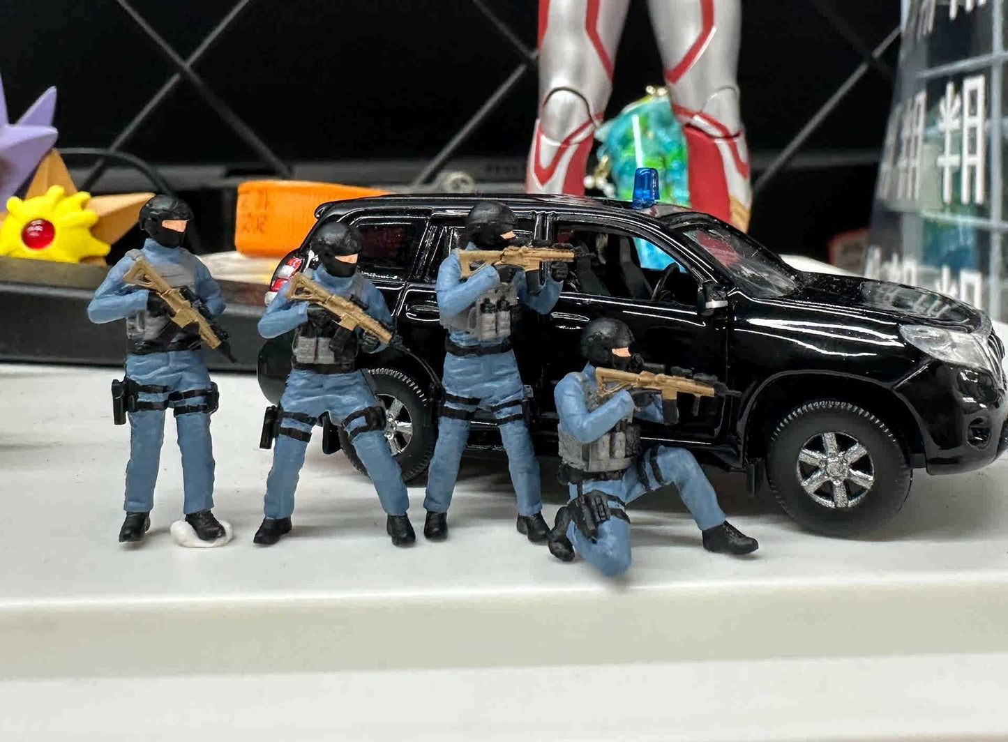 1:64 HONGKONG CTRU Team Resin Smart Figure for 1/64 Car Model