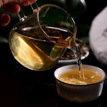 Yunnan Pu-erh Tea Raw Shen Puer Moonlight Beauty White Buds Tea Cake 357g