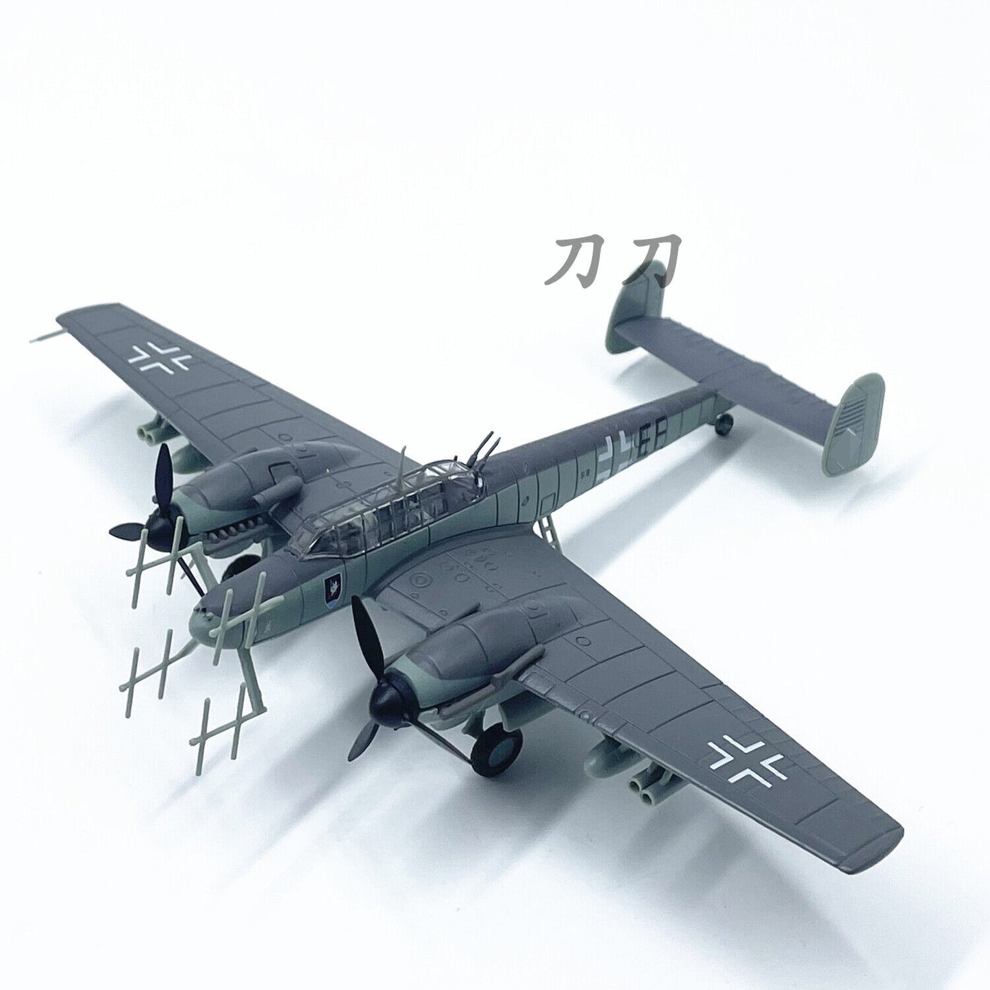 1:100 German Bf110g-4 Fighter-bomber Semi-alloy Aircraft Model Decoration