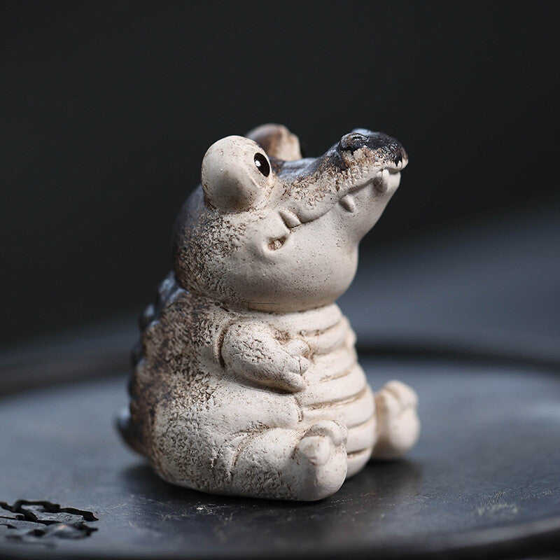 Crocodile Statue Small Size Table Decoration Yixing Zisha Purple Clay Tea Pet