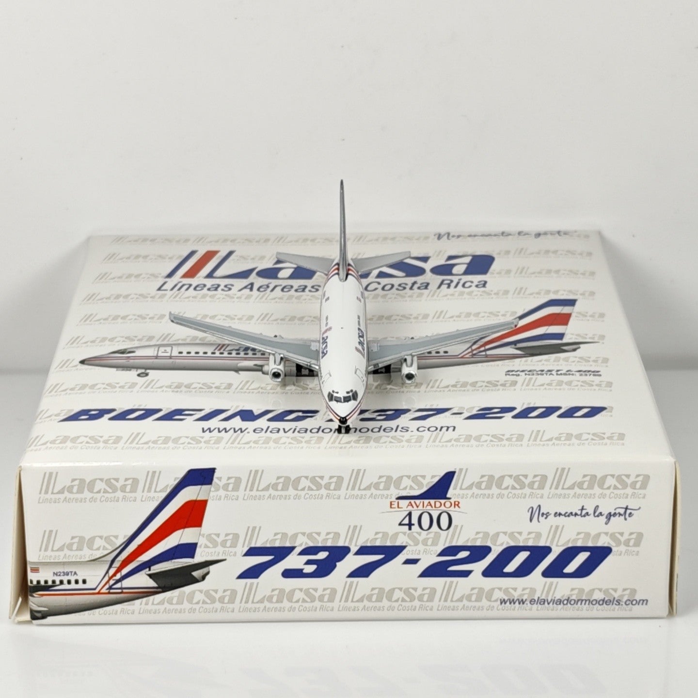 1:400 Aeroclassics LACSA Airlines Boeing 737-200 Airplane Diecast Plane Model