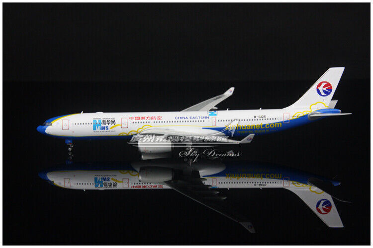 1:400 Phoenix CHINA EASTERN AIRBUS A330-300 Passenger Airplane Diecast Model