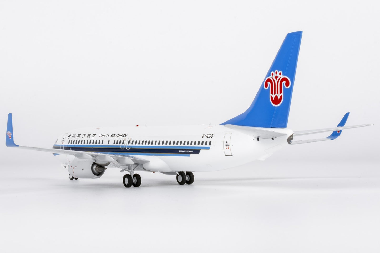 1:200 NGmodels China Southern Boeing 737-800 Passenger Diecast Airplane Model