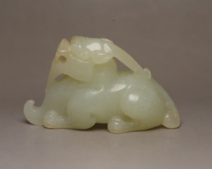 Top Chinese Natural Hetian Jade Carving Exquisite Unicorn Statue Collection Art