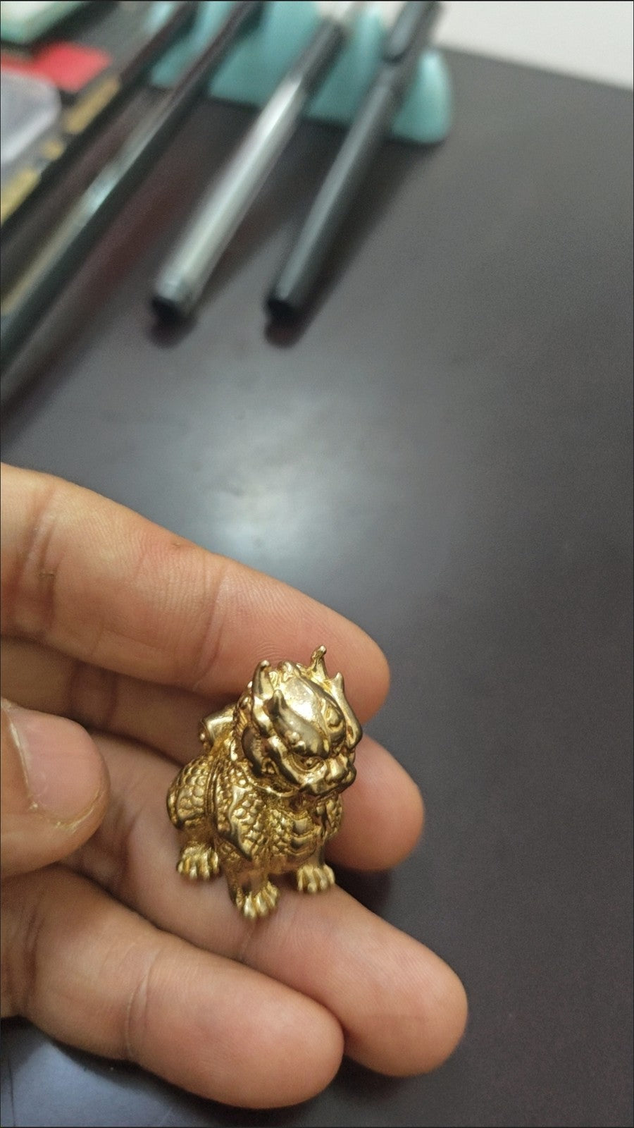 Brass Kylin Statue Desktop Ornament Study Paperweight Tea Pet Wenwan Hand Piece