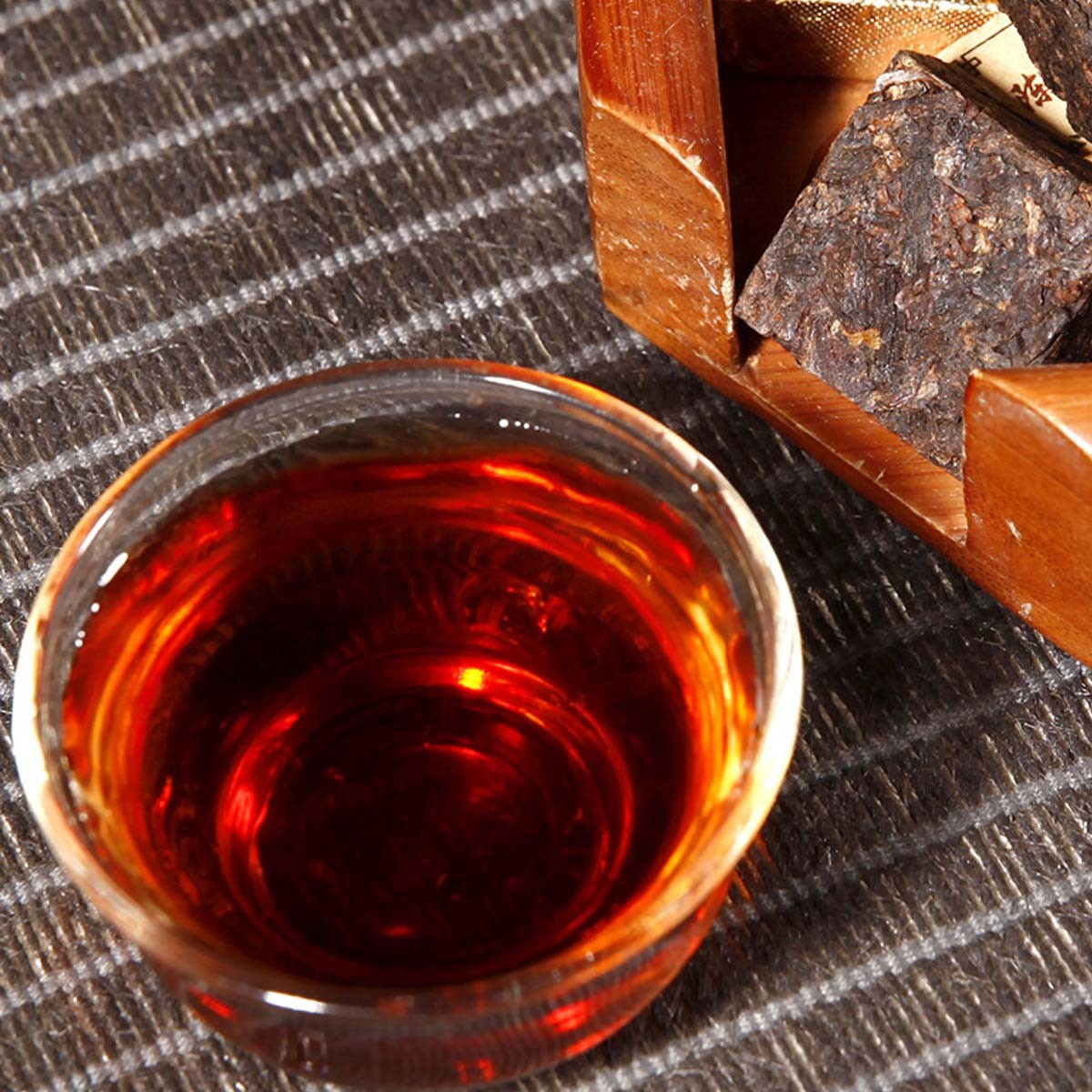 Ripe Pu Erh Tea Brick Cooked Pu Erh Black Tea Yunnan Tin Box 250g