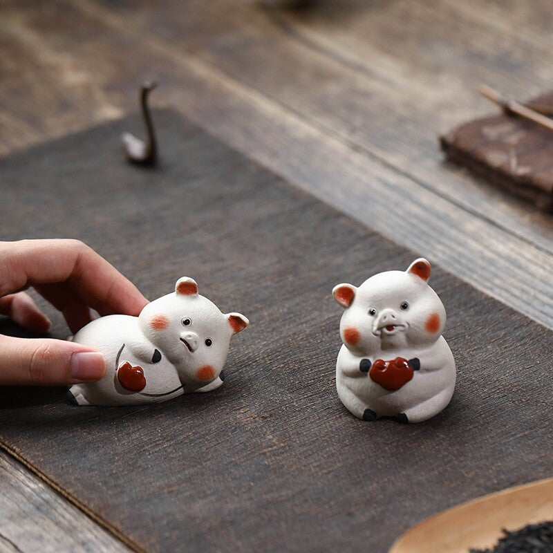 Lovely Pig Statue One Piece Yixing Zisha White Clay Tea Pet Ornament Table Deco.