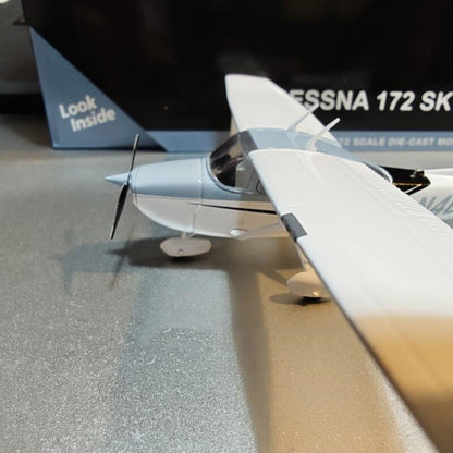 1:72 GeminiJets Cessna 172M Skyhawk N46418 Diecast Aircraft Model