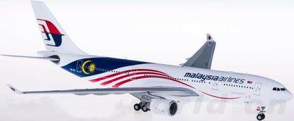 1:200 30CM JC WINGS Malaysia Airlines A330-200 Passenger Airplane Diecast Model