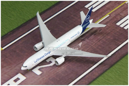 1:400 Phoenix Lufthansa Cargo BOEING 777-200F Airplane Diecast Aircraft Model
