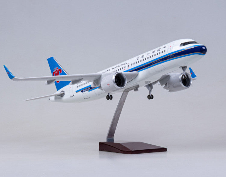 47CM 1:80 CHINA SOUTHERN AIRBUS A320neo Plane Landing Gear Resin Aircraft Model