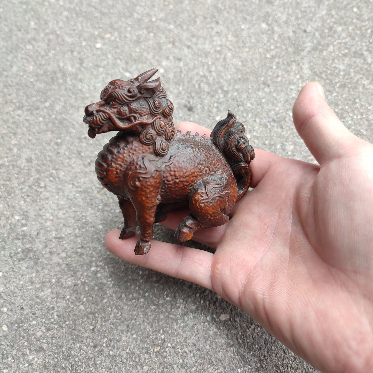 Chinese Wooden Dragon Statue unicorn Wood Carving Room desk Decorative Sculpture